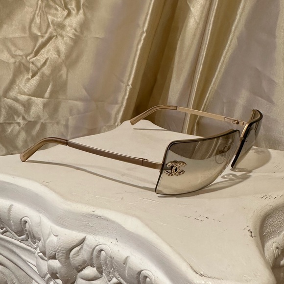 Chanel 4092 Rimless Crystal Rhinestone CC Vintage Y2K Sunglasses in Brown Hue - Picture 6 of 17